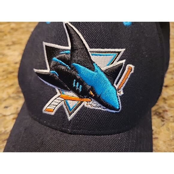 San Jose Sharks NHL Hat Cap Black Hockey Mens Fitted Size 7 1/4 Zephyr - Picture 2 of 8